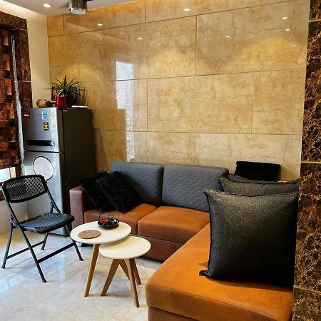 Divine Studios Rajouri Garden New Delhi Eksteriør bilde