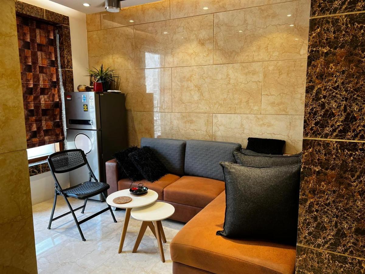 Divine Studios Rajouri Garden New Delhi Eksteriør bilde