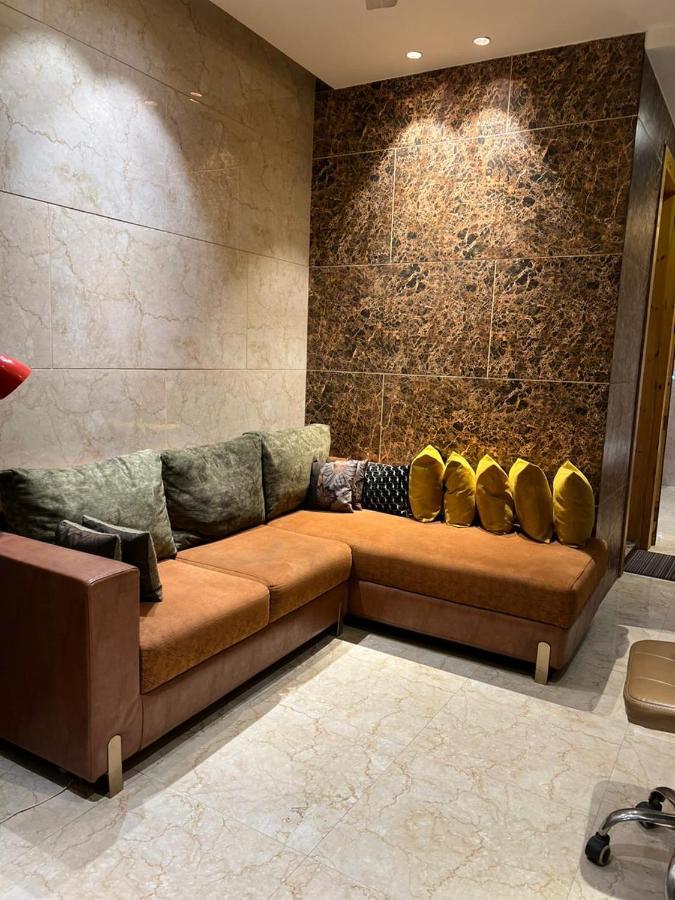 Divine Studios Rajouri Garden New Delhi Eksteriør bilde