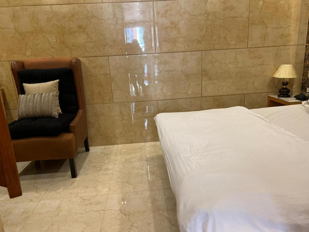 Divine Studios Rajouri Garden New Delhi Eksteriør bilde