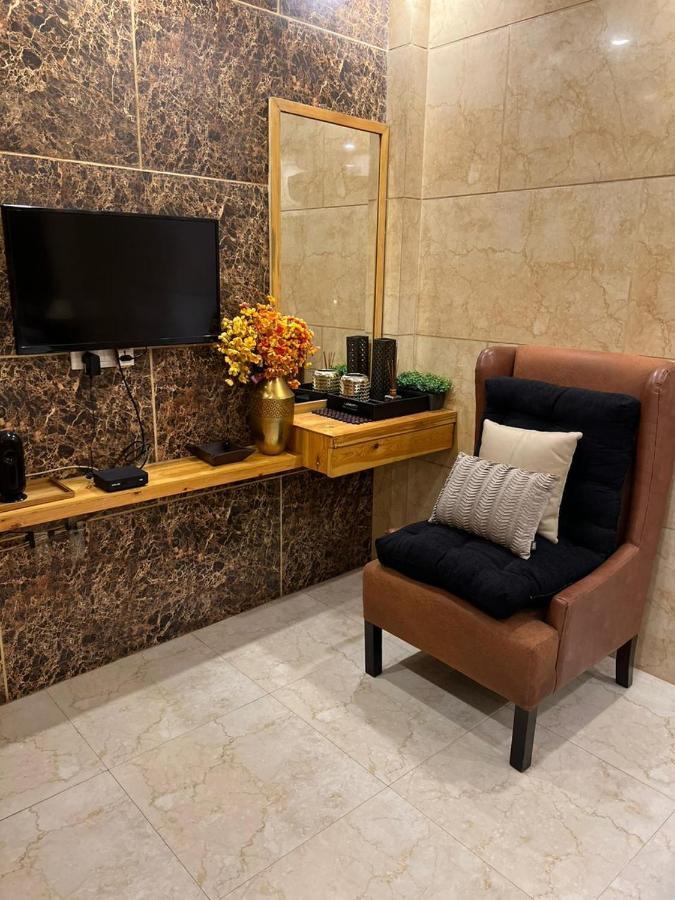 Divine Studios Rajouri Garden New Delhi Eksteriør bilde